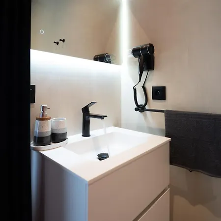 Apartamento Capsule Vegas - Poker - Balneo - Sauna Limelette