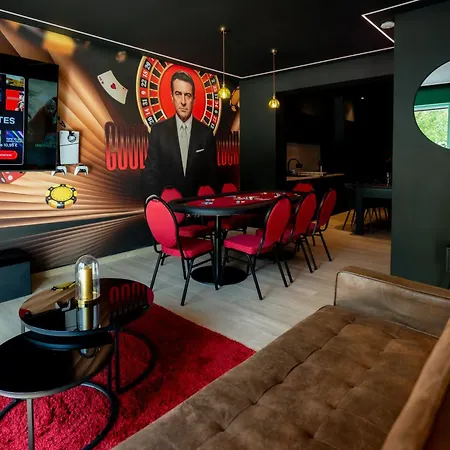 Capsule Vegas - Poker - Balneo - Sauna Apartamento *