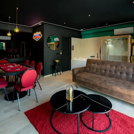 Apartamento Capsule Vegas - Poker - Balneo - Sauna *