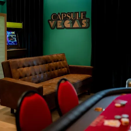 Apartamento Capsule Vegas - Poker - Balneo - Sauna