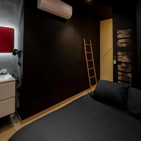 Capsule Vegas - Poker - Balneo - Sauna